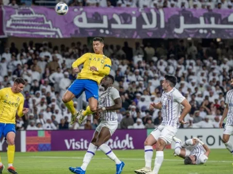 10 đấu 11, Ronaldo ôm hận trên đất khách