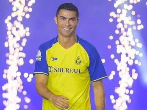 Al Nassr gạch tên tiền đạo để nhường chỗ cho Ronaldo