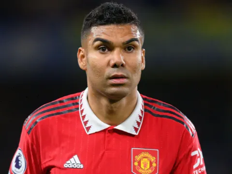 Alan Hutton đề cử Bruno Fernandes thay Casemiro