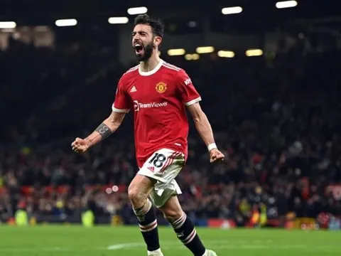 Alan Pardew chỉ ra sự kỳ lạ của Bruno Fernandes