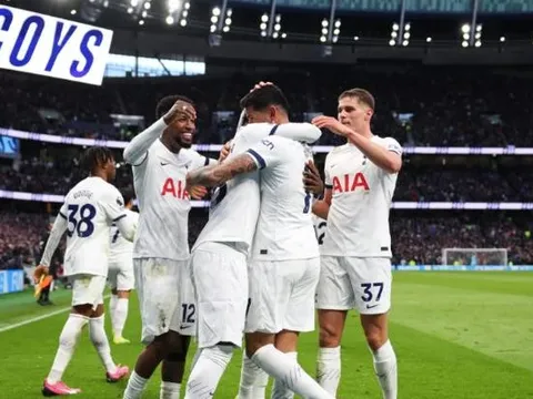 Alan Pardew dự đoán cuộc đua top 4