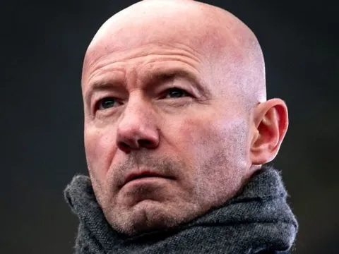 Alan Shearer giận dữ sau chiến thắng của Chelsea