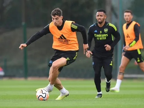 Alan Smith nhận định về cầu thủ xuất sắc hơn Xhaka ở Arsenal