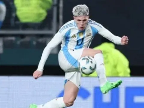 Alejandro Garnacho lại ghi dấu ấn khi lên tuyển