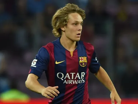 Cựu thần đồng hối hận khi rời Barca