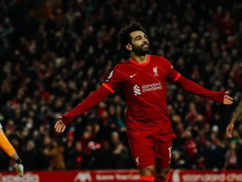 Alexander-Arnold nhận xét về Salah sau màn ngược dòng