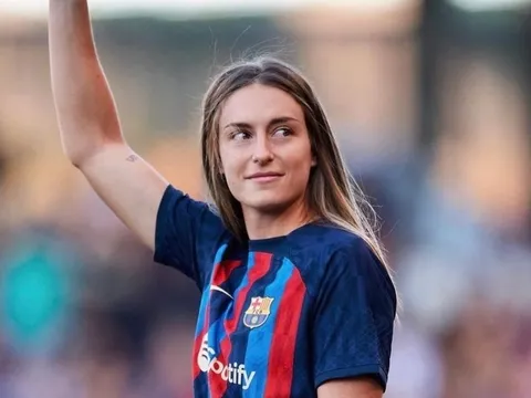 Huyền thoại Barca bị rút tên khỏi tuyển Tây Ban Nha
