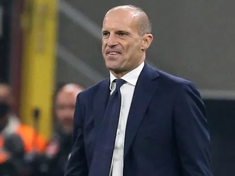Allegri lý giải việc để Chiesa và De Ligt trên ghế dự bị