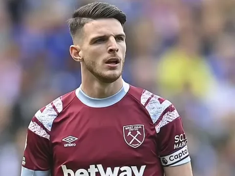 Ally McCoist khuyên Rice từ chối M.U, chọn Arsenal