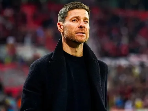 Alonso gieo sầu cho Liverpool vì Bayern