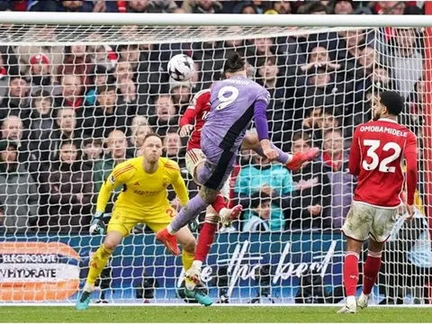 Ấn kiếm trao tay, Nunez làm CĐV Liverpool quên Salah