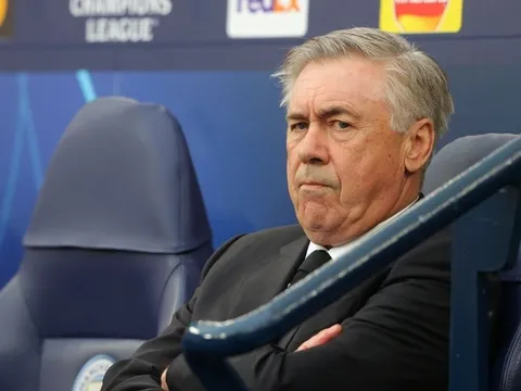 Chia tay Real, HLV Ancelotti có bến đỗ mới