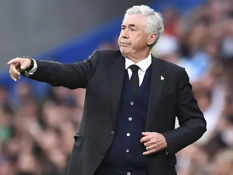 "Ông ấy là HLV giỏi quản lý con người nhất mà tôi từng biết ở Chelsea"