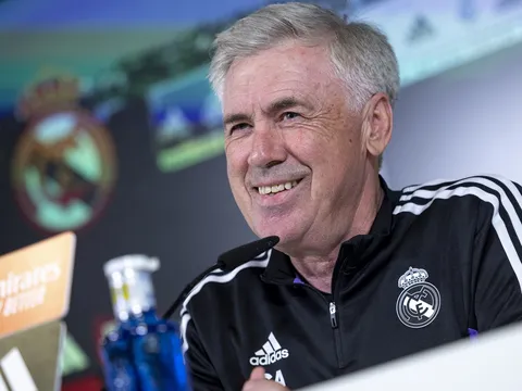 Ancelotti cam đoan: "Benzema không rời Real Madrid"