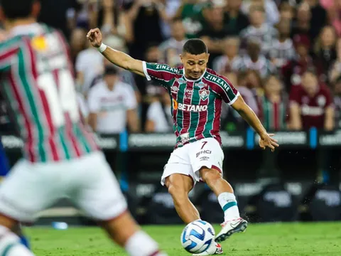 Fulham tranh máy quét chất lượng với Arsenal, Liverpool