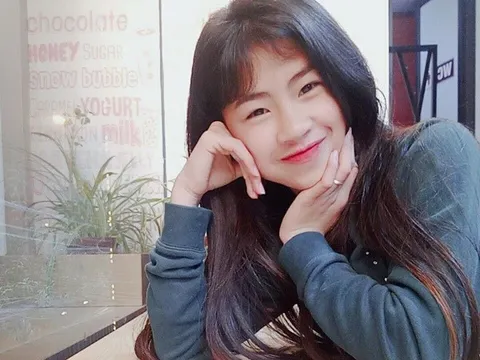 Ảnh đời thường cực đáng yêu của 'cơn lốc đường biên' Thanh Nhã