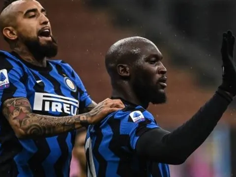 Lukaku nổ súng trận thứ 3 liên tiếp, Inter thắng sát nút tại thánh địa
