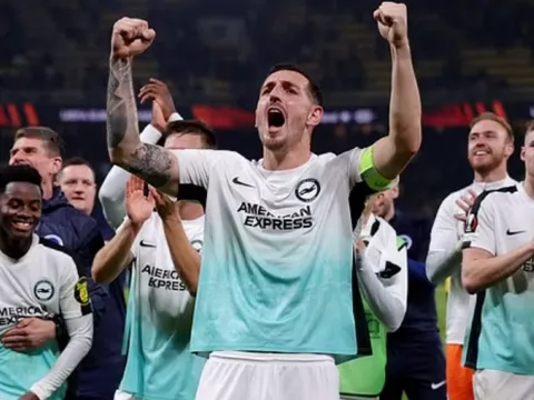 Brighton thắng sít sao; Soucek tỏa sáng giúp West Ham giành vé đi tiếp