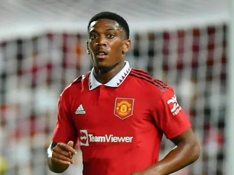 Man Utd muốn đổi Martial lấy bom tấn hàng công