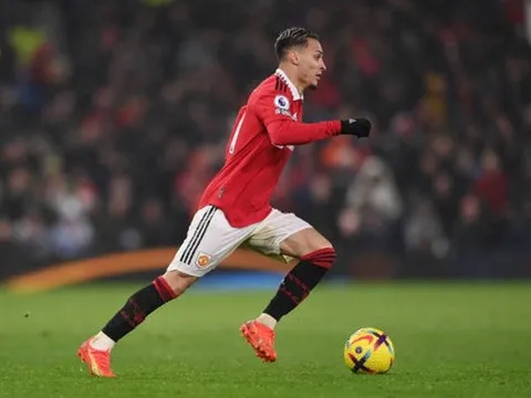 Bom tấn Man Utd bị chỉ trích