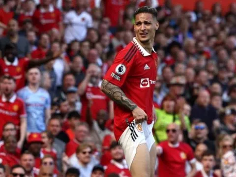  Antony và tấm gương 100 triệu bảng