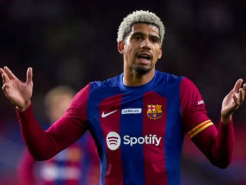Man Utd rộng cửa 'nổ' bom tấn 100 triệu euro từ Barcelona