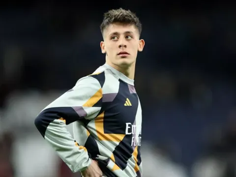 Tiền vệ tài năng gia nhập Real Madrid không đúng thời điểm