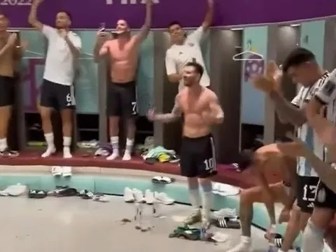 Argentina bị chỉ trích vì nhảy múa ăn mừng trận thắng Mexico