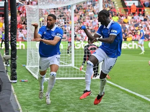 Cựu sao Spurs sẽ tiếp tục ở lại Everton