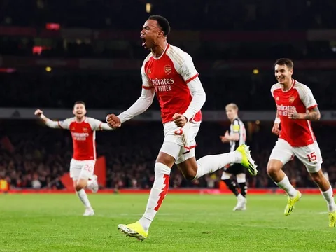 Ma thuật Arteta khiến Arsenal như mãnh hổ