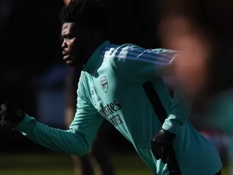 Arsenal cập nhật chấn thương của Partey