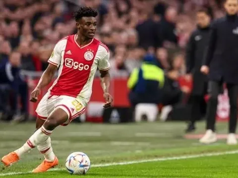 Arsenal chờ thời cơ mua cầu thủ giỏi hơn Antony