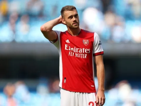 Arsenal chốt giá bán sao thất sủng