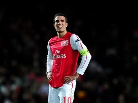 Arsenal có thể tung Van Persie mới đối đầu Chelsea