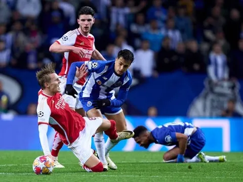Arsenal cúi gằm mặt vì độc chiêu của Porto