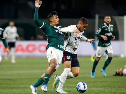 Arsenal gặp mặt đại diện của 'Aguero mới'