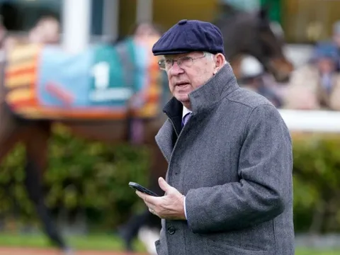 Arsenal hay Man City vô địch? Sir Alex có câu trả lời đẳng cấp