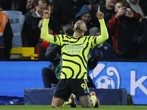 Arsenal không mua tiền đạo vì đã có Jesus