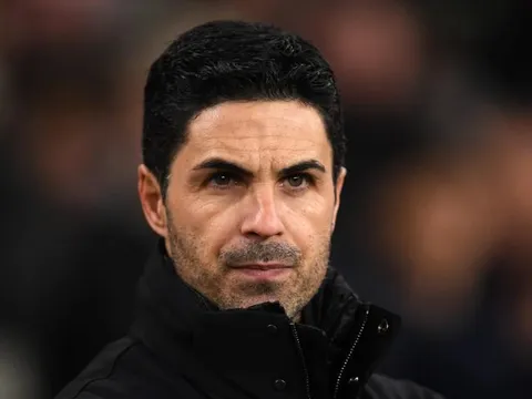 Arsenal mở bán cầu thủ 32 tuổi