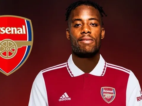 Arsenal mong đợi gì ở người tiếp bước Giroud?