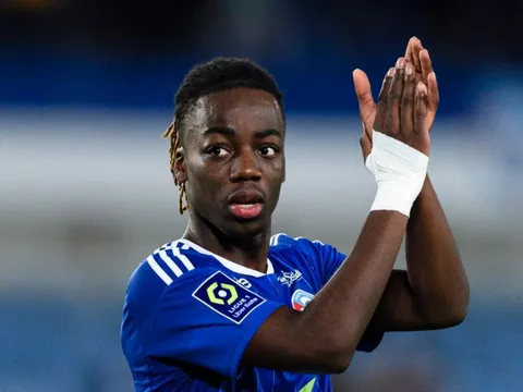 Arsenal muốn chiêu mộ người từng làm lu mờ Mbappe