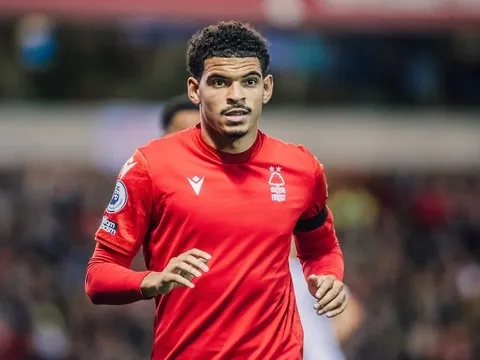 Arsenal nhận cảnh báo từ HLV Forest