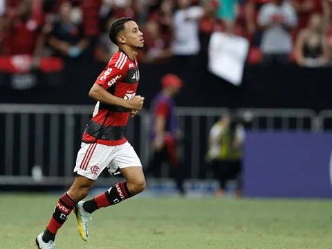 Arsenal quan tâm 'viên ngọc thô' có điều khoản 100 triệu