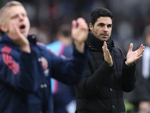 Arsenal thắng tưng bừng: Món quà của Mikel Arteta