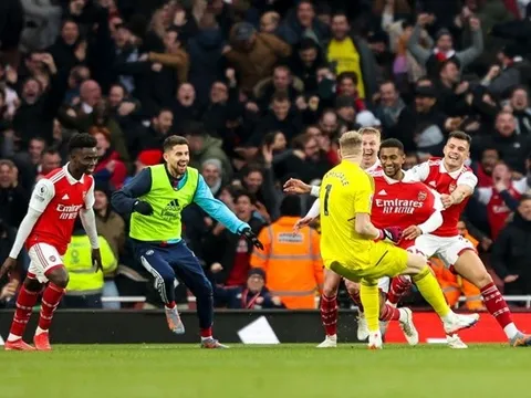 Arsenal thật ảo diệu