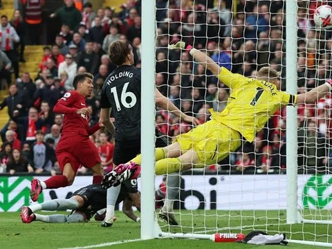 Arsenal thoát thua Liverpool: Nghẹt thở đường đua vô địch