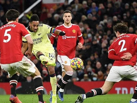 Arsenal thua Man Utd, Henry không hiểu nổi 1 quyết định của Arteta
