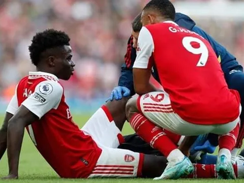 Arsenal tổn thất lớn ở trận Nottingham