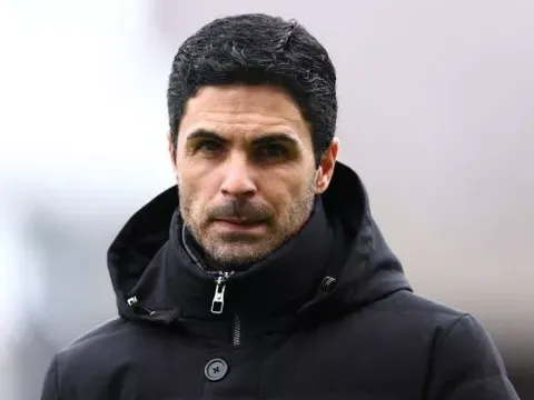 Arsenal tranh mua hậu vệ phải 11 triệu bảng