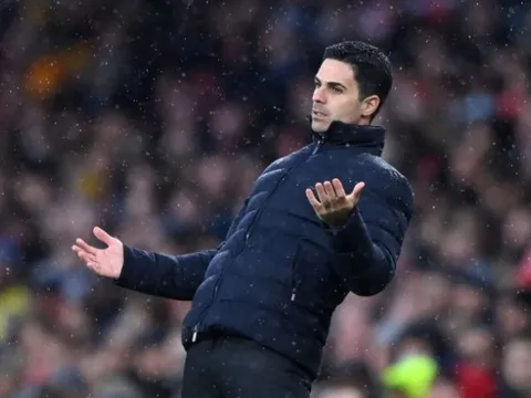 Arteta hé lộ khả năng trở lại của Aubameyang